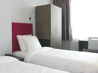 Court Garden 3* Haga